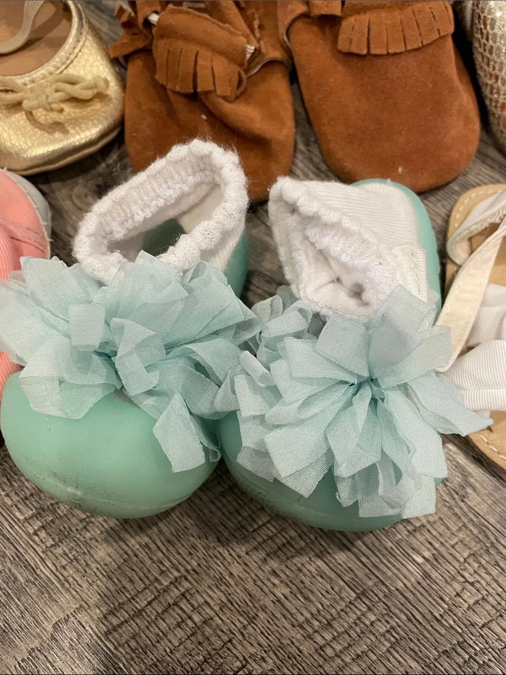 Assorted baby crib Shoes size 1